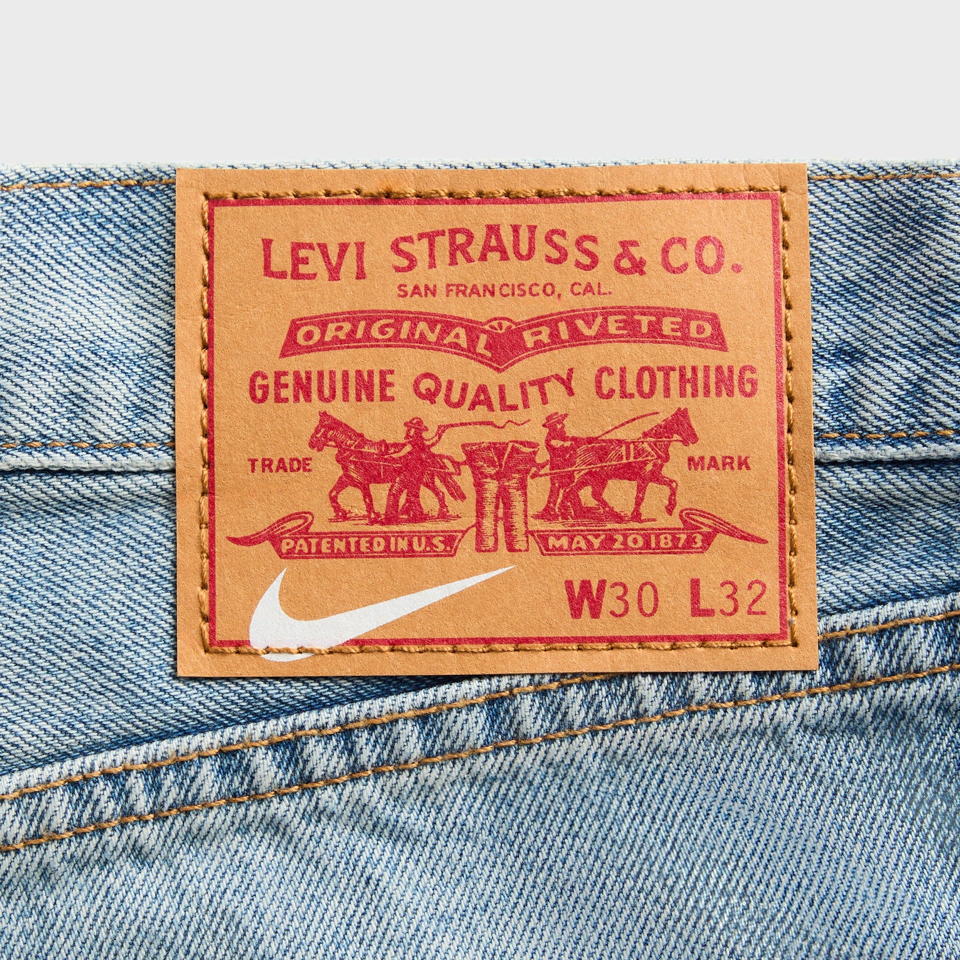 Levi's x Nike Baggy Jean - Light Blue