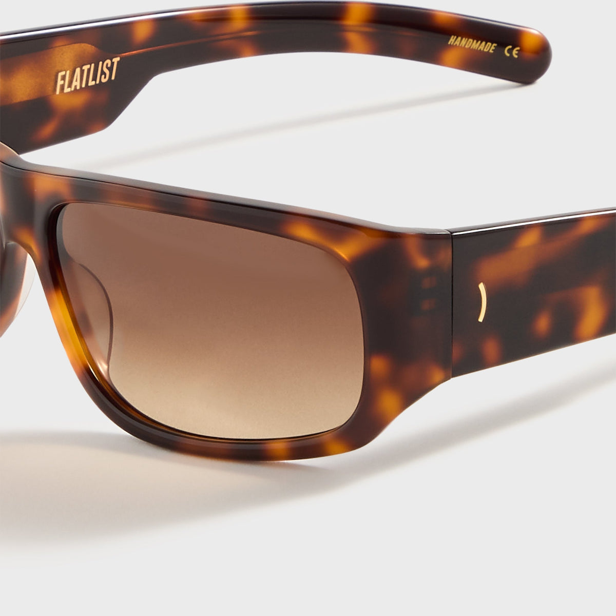 Flatlist April in Dark Tortoise / Brown Gradient Lens