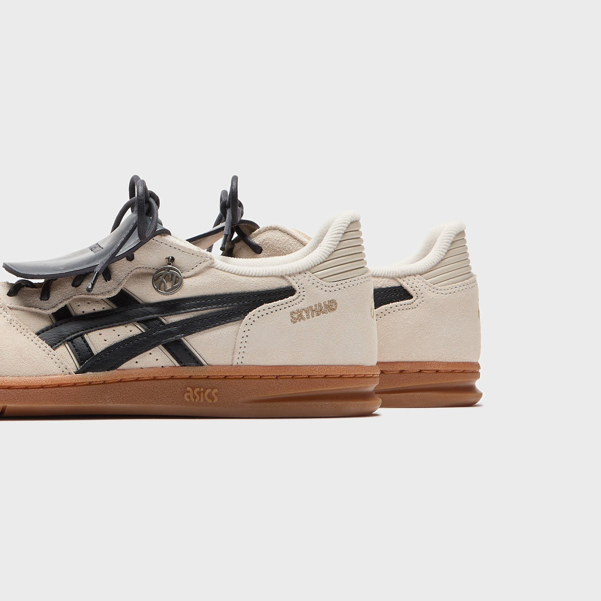 ASICS Skyhand OG - Oatmeal / Black