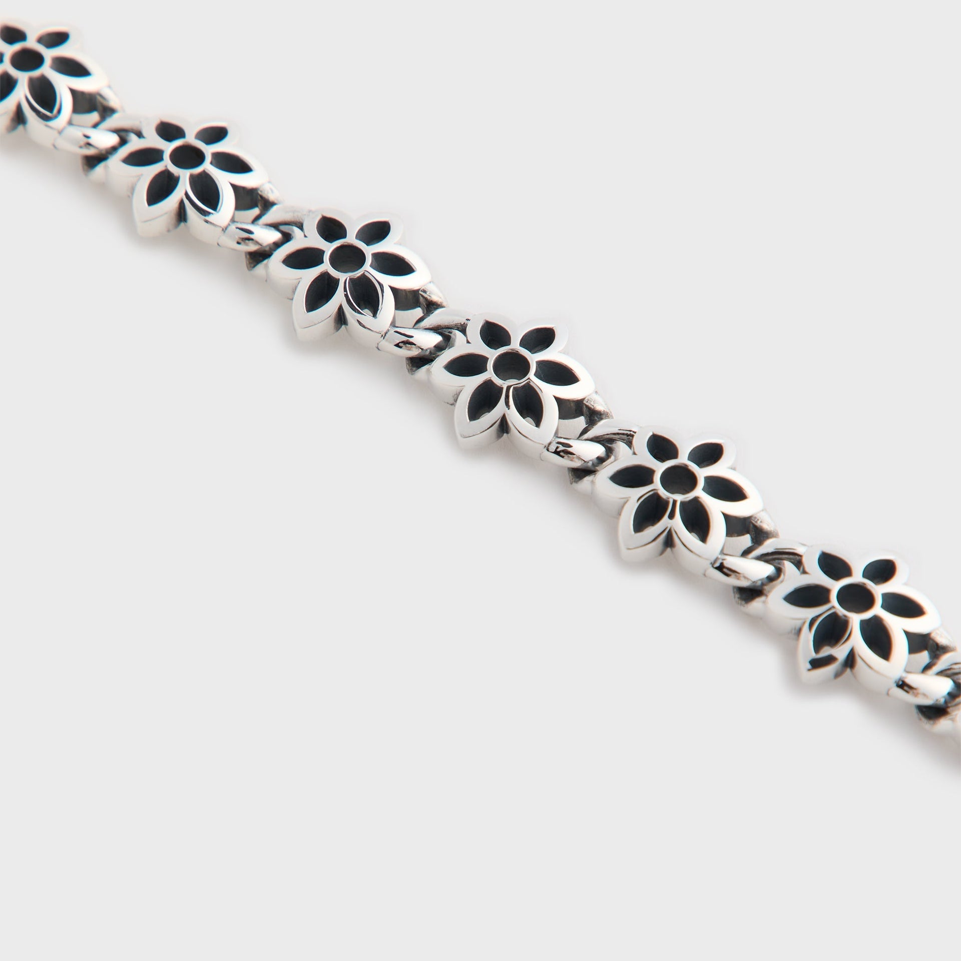 GOOD ART HLYWD Model 10 Cutout Rosette Bracelet - Silver