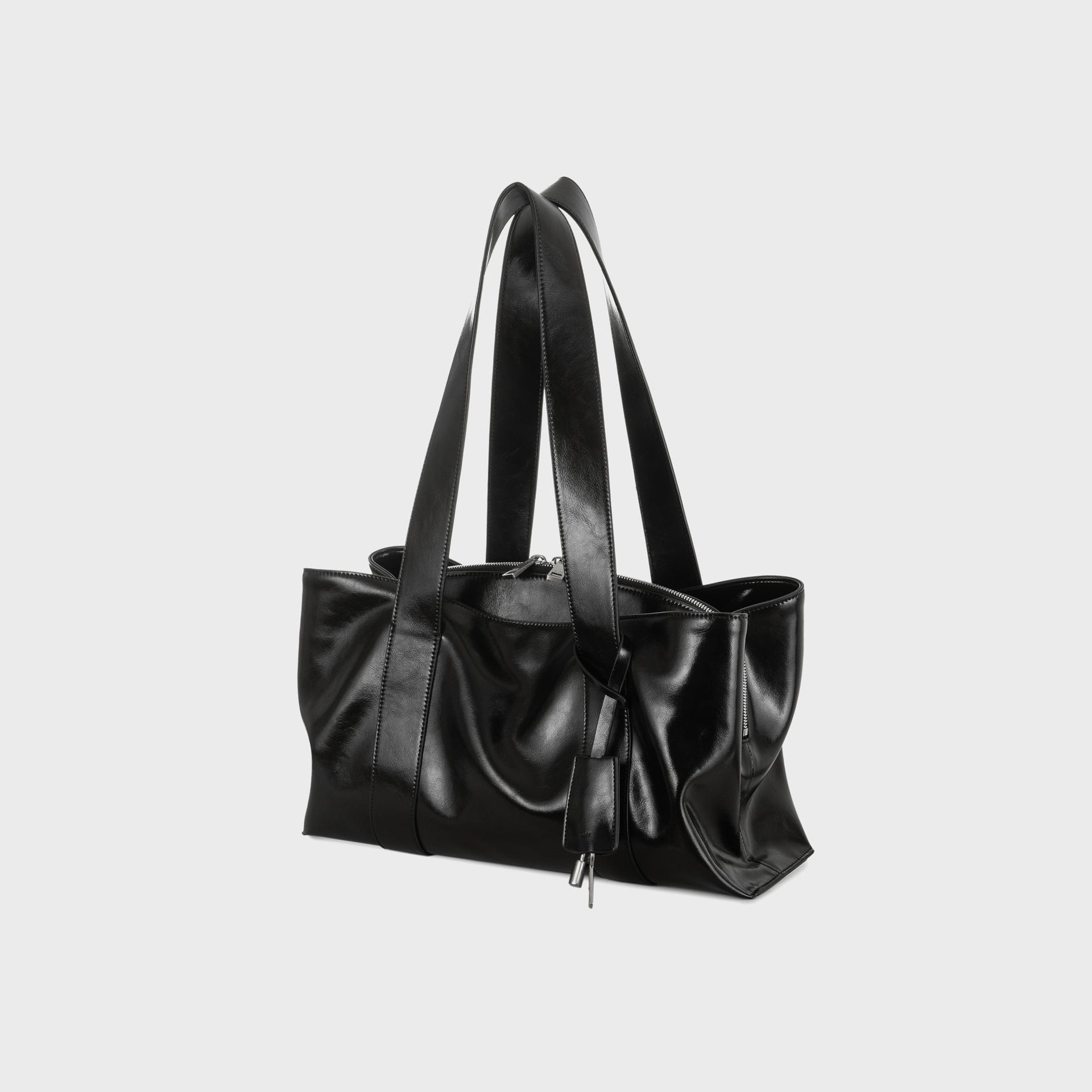 Osoi Shell Duffel Bag - Black