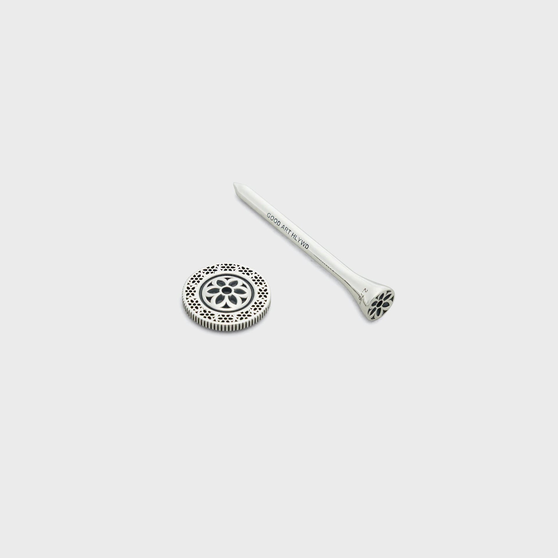 GOOD ART HLYWD Sterling Golf Tee & Ball Marker Set - Silver