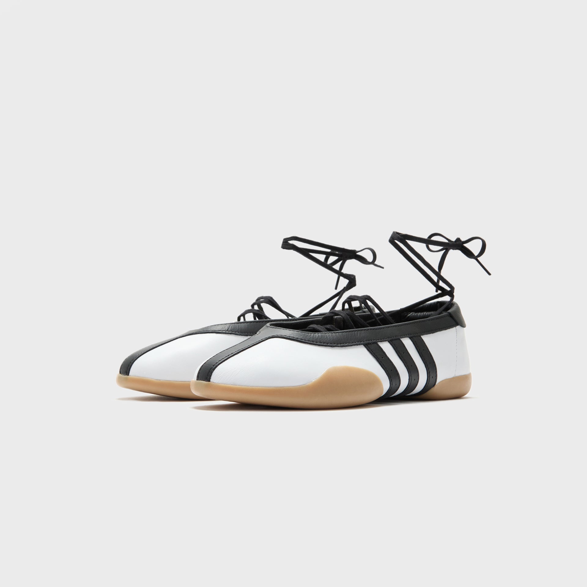 adidas WMNS Taekwondo Mei Ballet -  White / Core Black / Gum 3