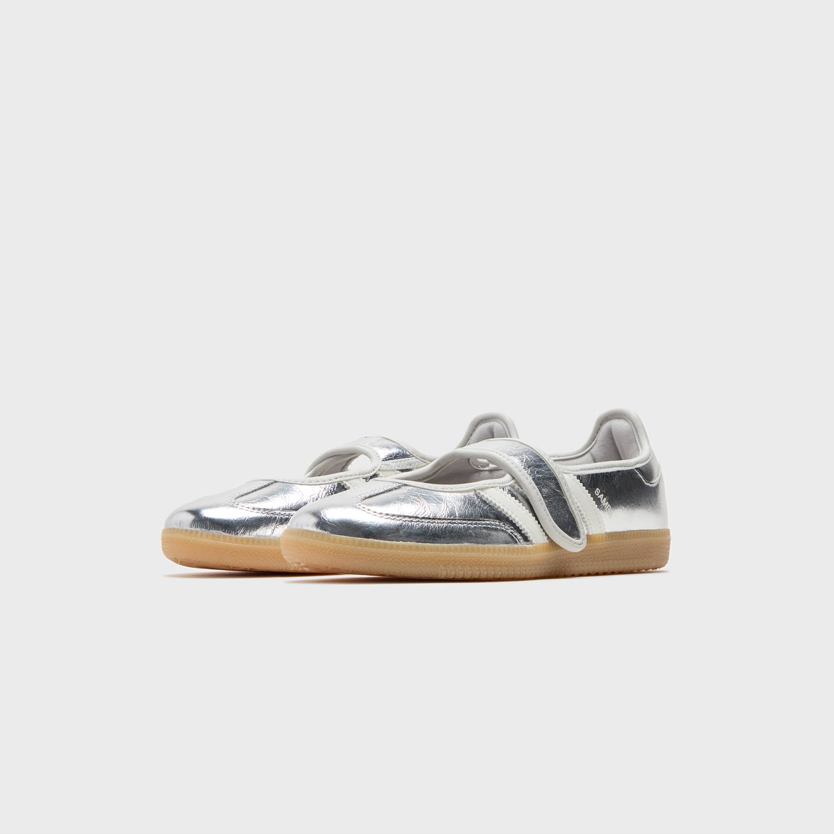 adidas WMNS Samba Jane - Silver Metallic / Off White / Gum