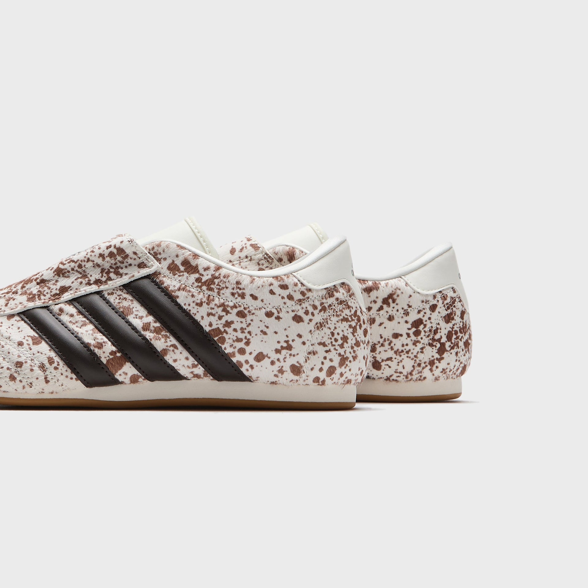 adidas WMNS Pony Print Taekwondo - Off White / Dark Brown / Gum