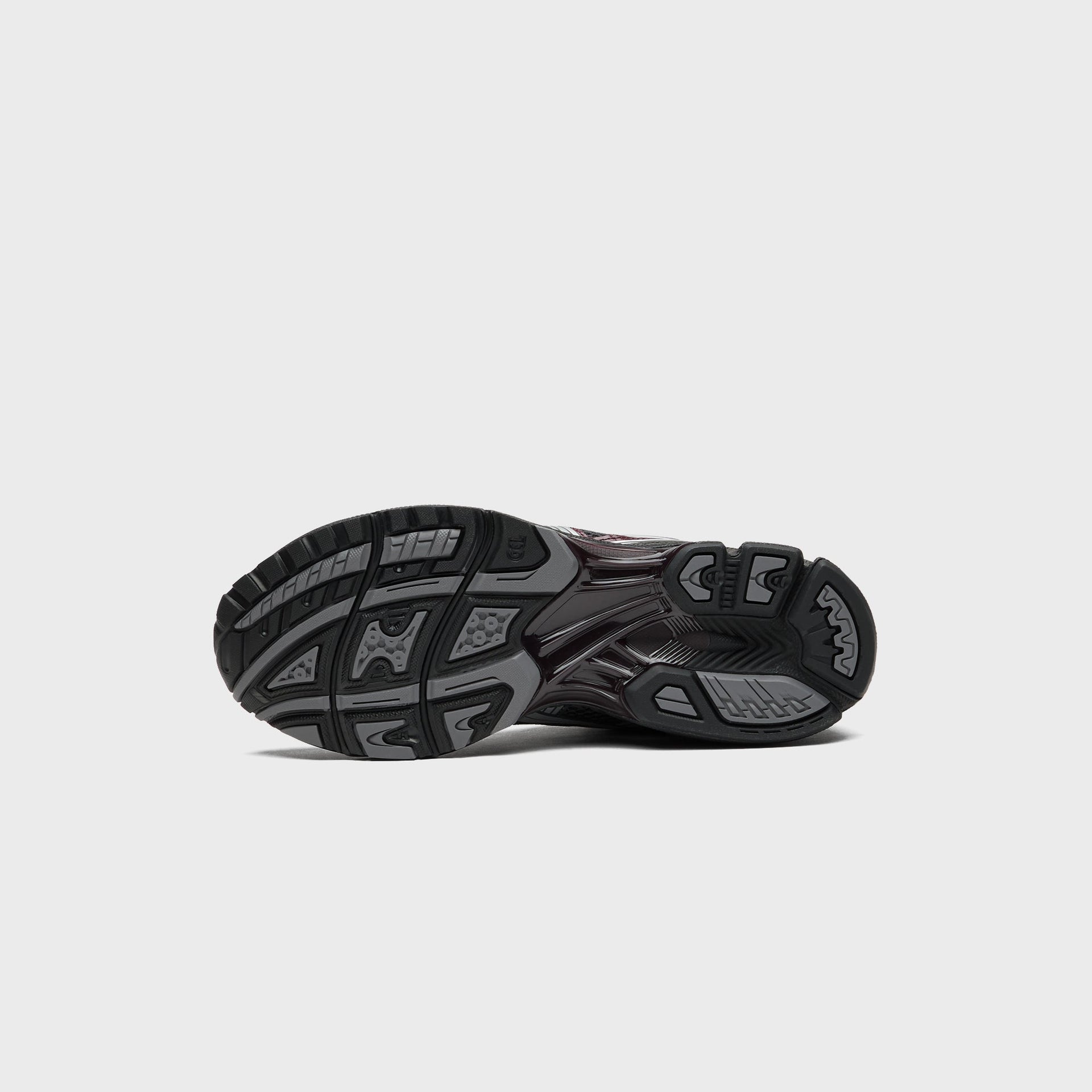 ASICS GEL-KAYANO® 14 - Obsidian Grey / Pure Silver