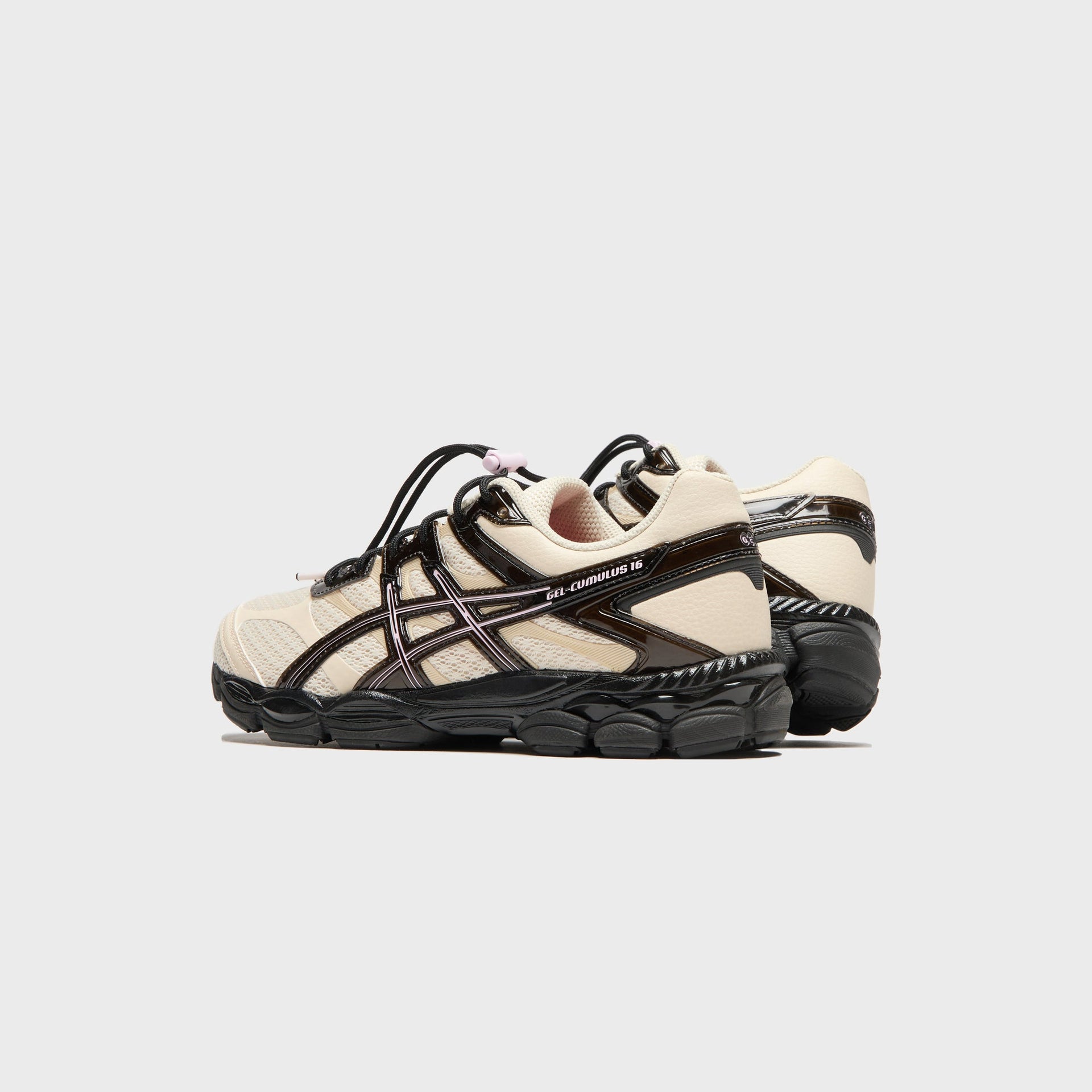 ASICS x Finesse Gel-Cumulus 16 - Sand / Desert Rose