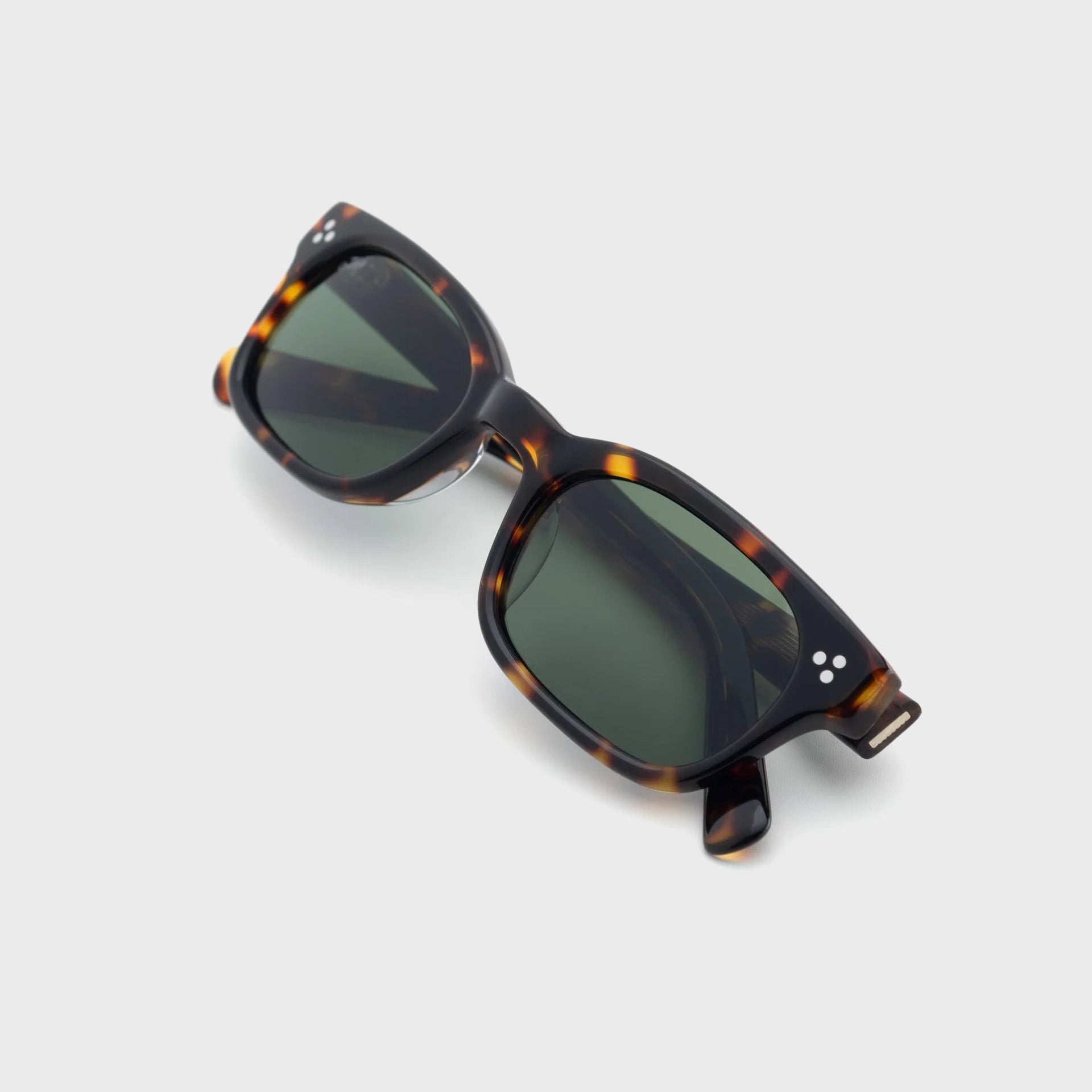 Akila Tracer Sunglasses - Mahogany Tortoise / Bottle Green