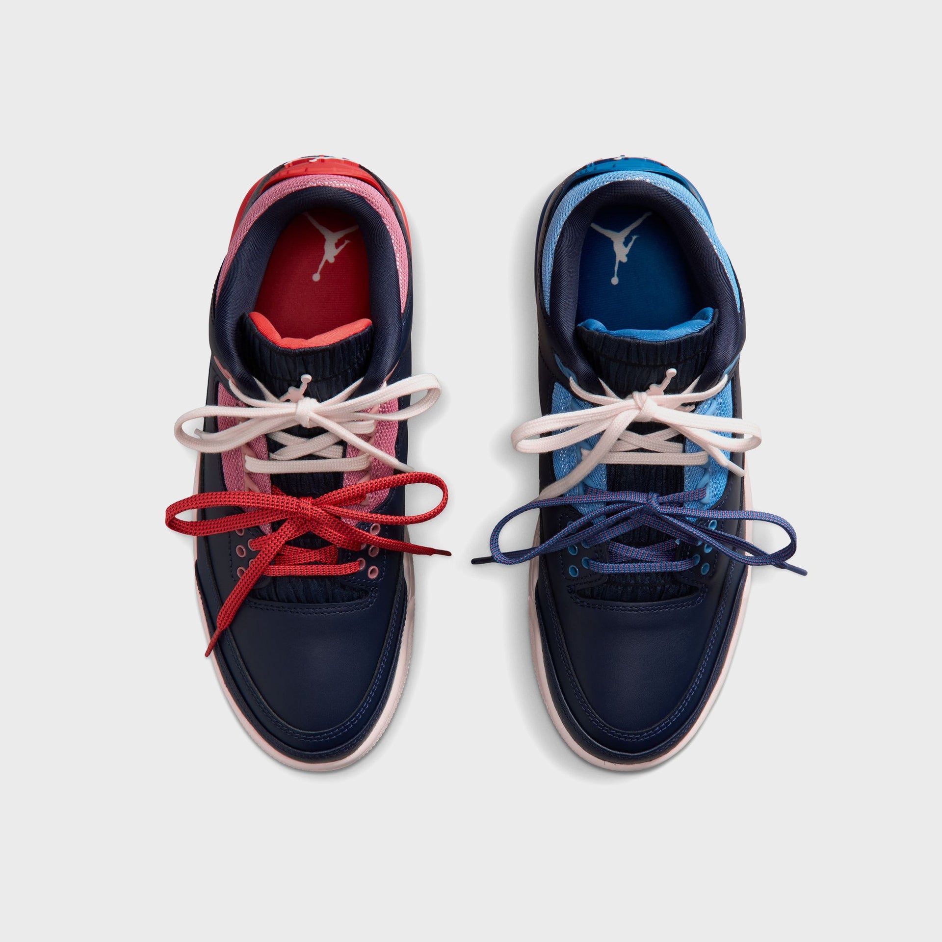 Jordan WMNS Air Jordan 3 Retro - Obsidian / Track Red