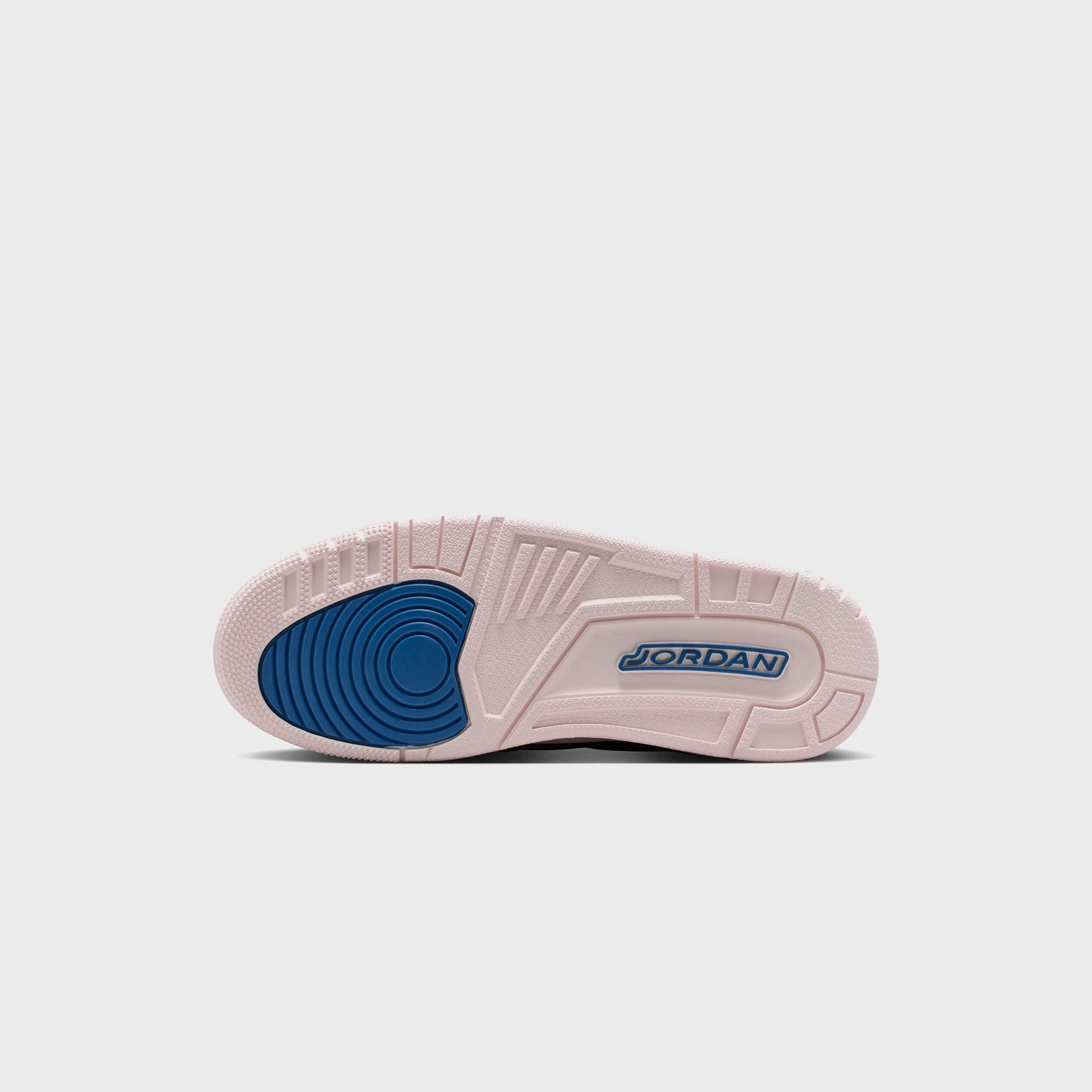 Jordan WMNS Air Jordan 3 Retro - Obsidian / Track Red
