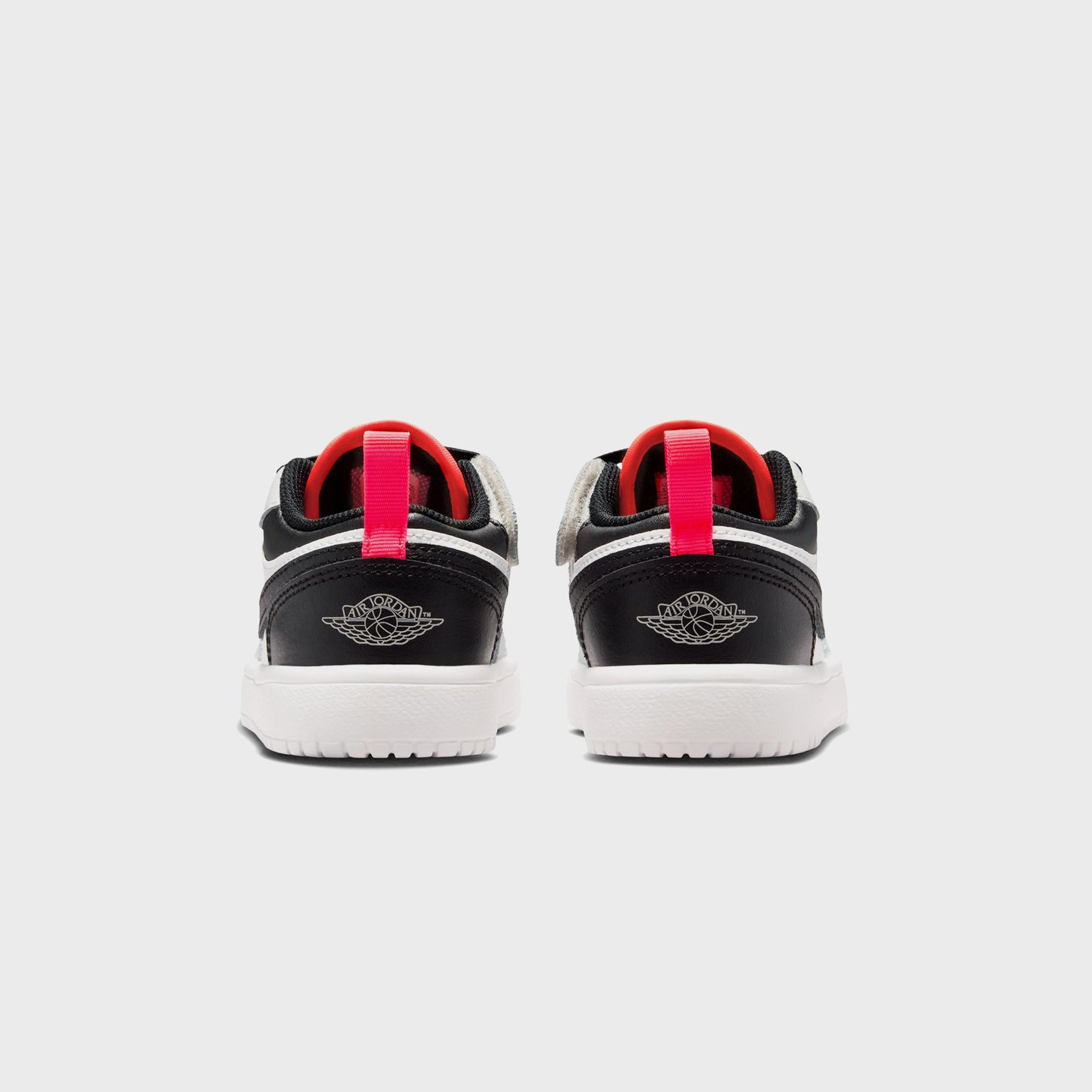 Jordan PS Jordan 1 Low Alt - Black / Summit White / Infrared 23