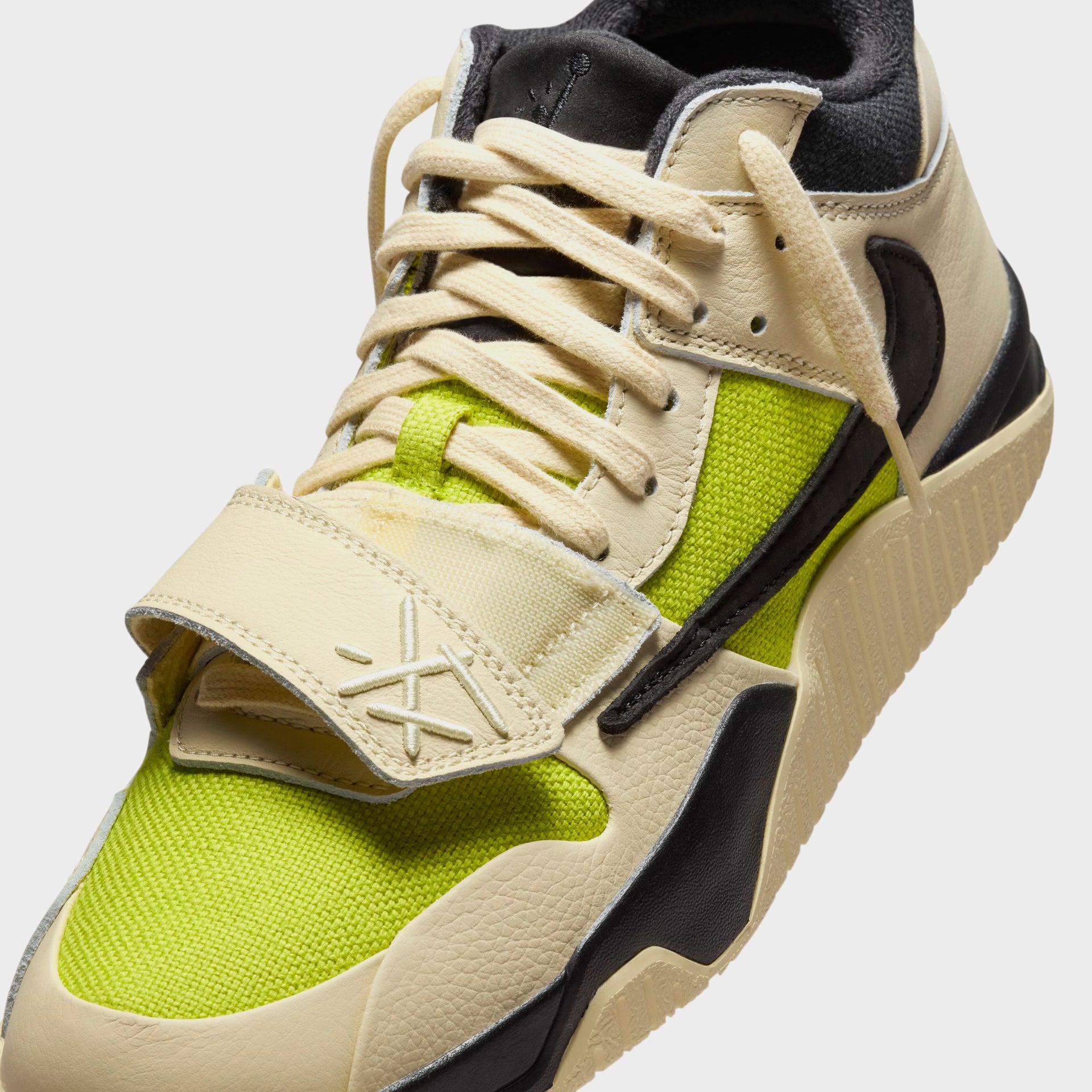 Jordan x Travis Scott Jumpman Jack TR - Bright Cactus / Muslin / Black