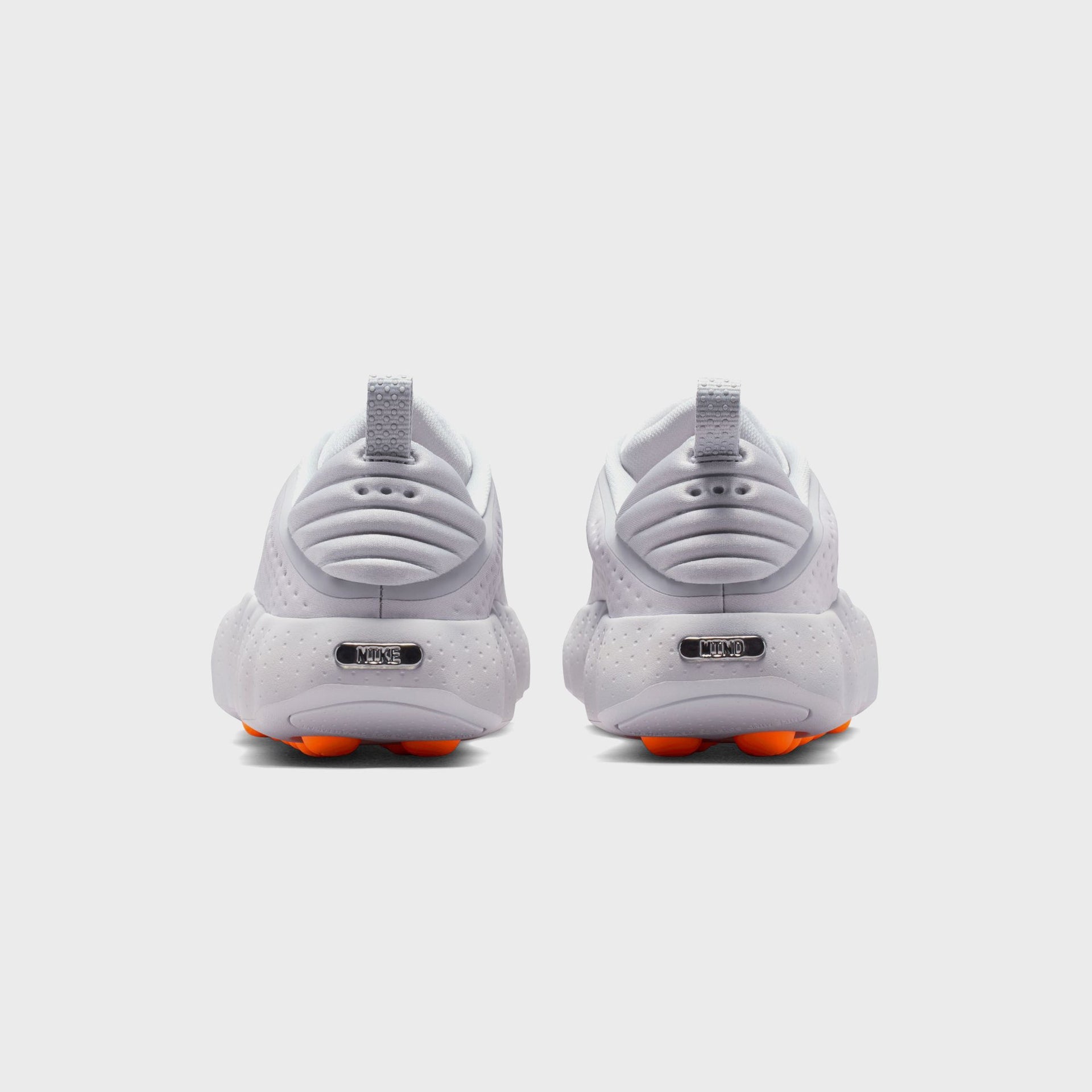 Nike Mind 002 - Light Smoke Grey / Photon Dust / Hyper Crimson / Chrome