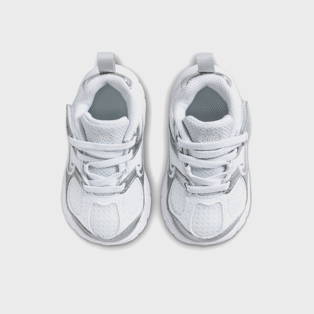 Nike TD V5 Rnr - White / Metallic Silver / Pure Platinum