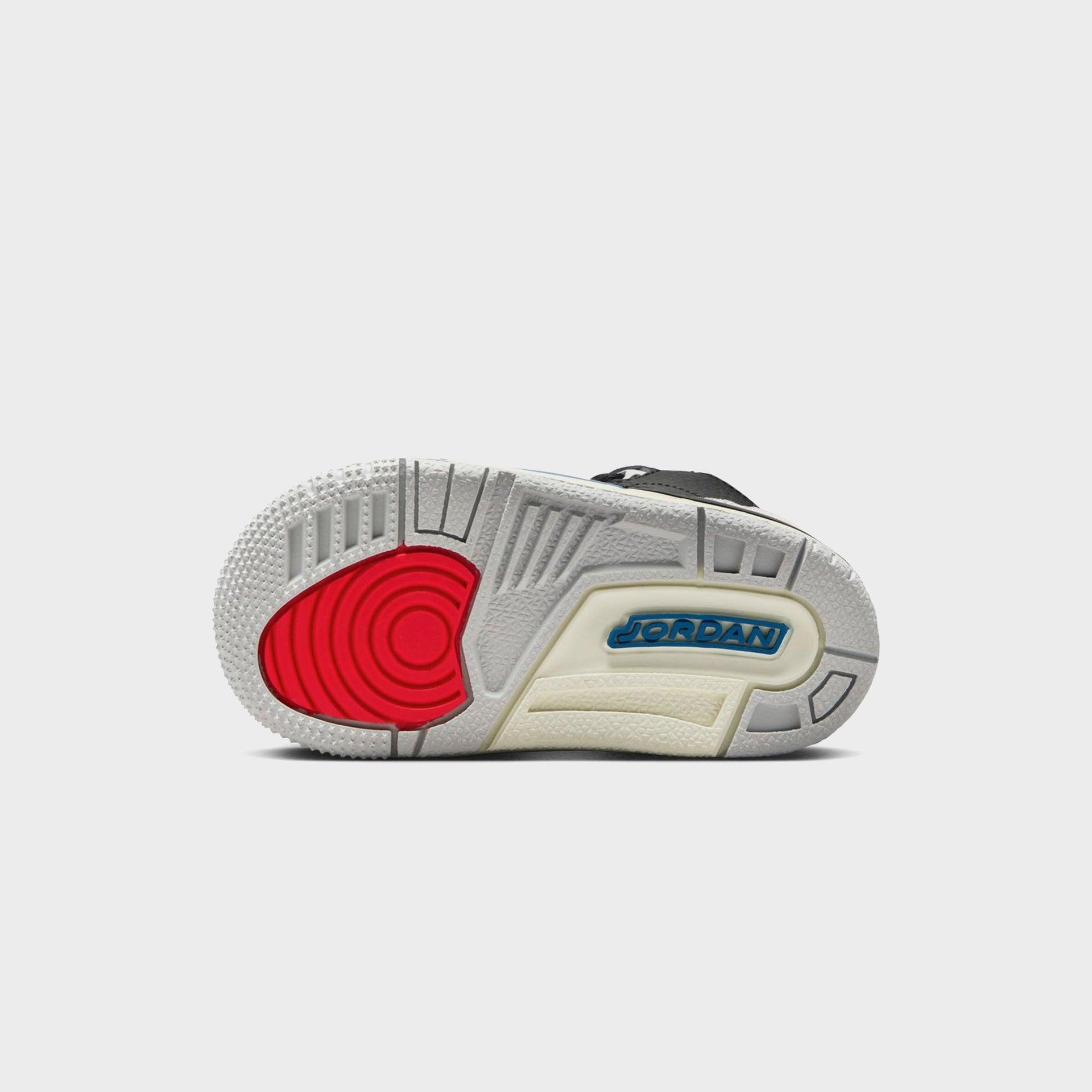 Jordan TD Air Jordan 3 Retro OG - Black / Chile Red / Neutral Grey