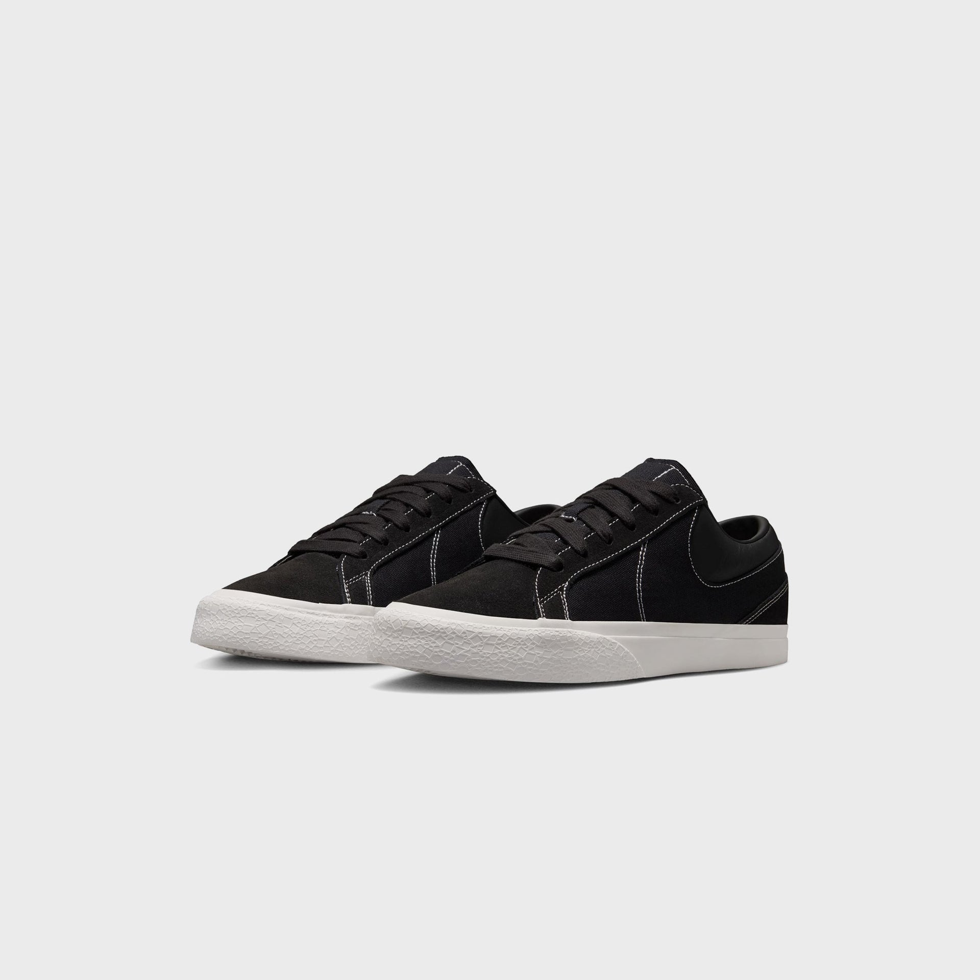 Nike Blazy - Black / Sail / White