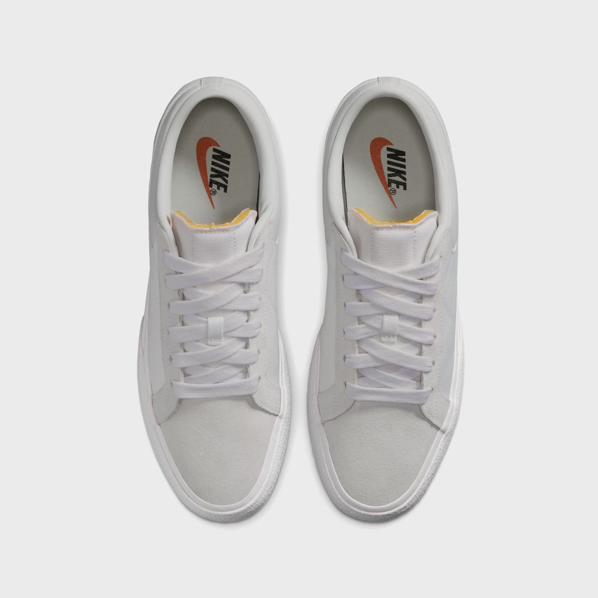 Nike Blazy - White / Sail