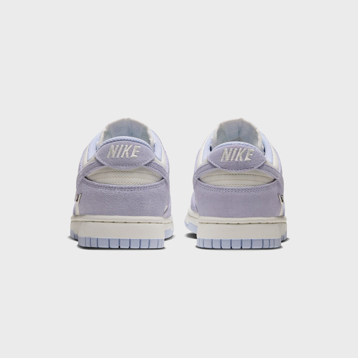 Nike WMNS Dunk Low Suede - Palest Purple / Sail / Metallic Silver / Palest Purple
