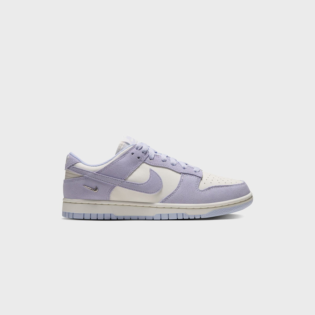 Nike WMNS Dunk Low Suede - Palest Purple / Sail / Metallic Silver / Palest Purple