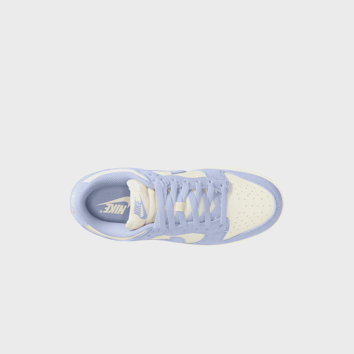 Nike WMNS Dunk Low Suede - Palest Purple / Sail / Metallic Silver / Palest Purple