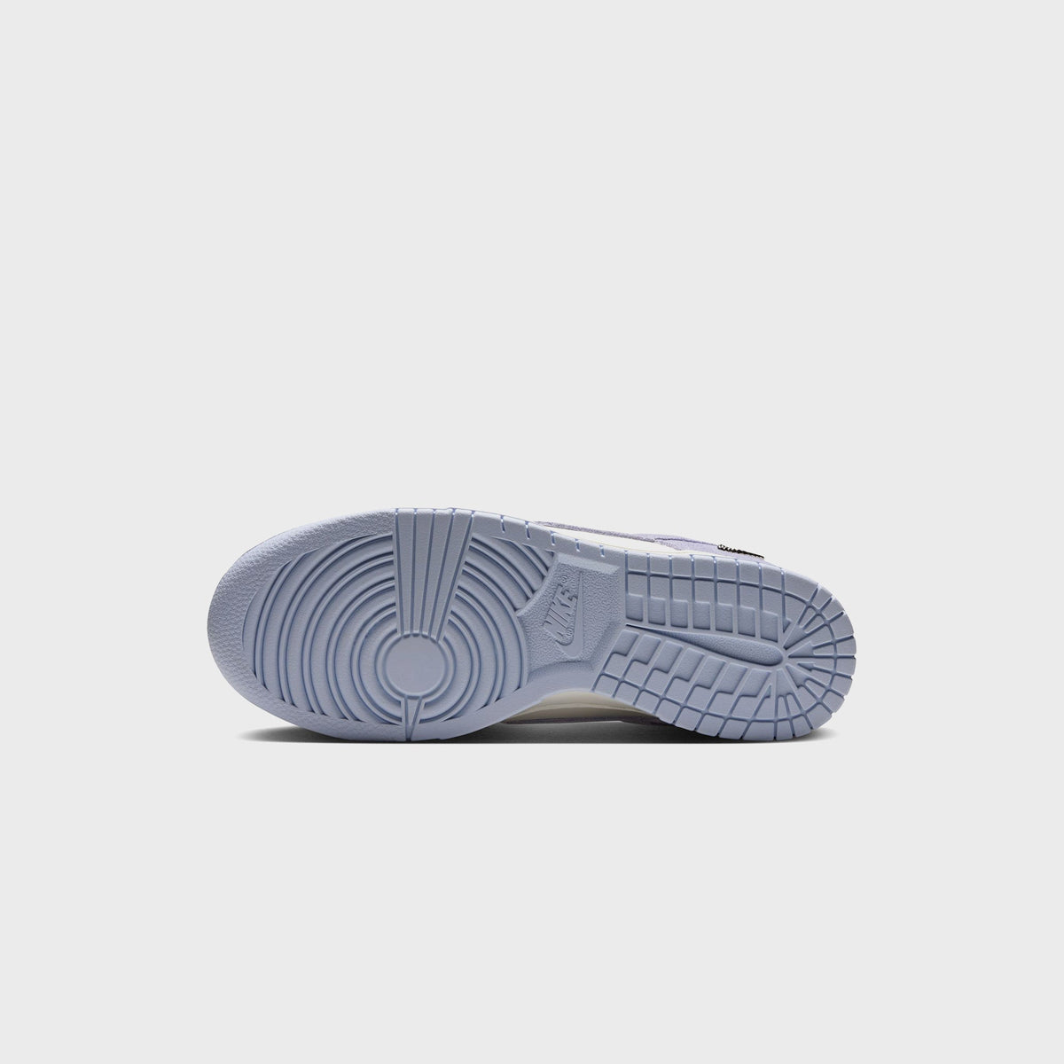 Nike WMNS Dunk Low Suede - Palest Purple / Sail / Metallic Silver / Palest Purple