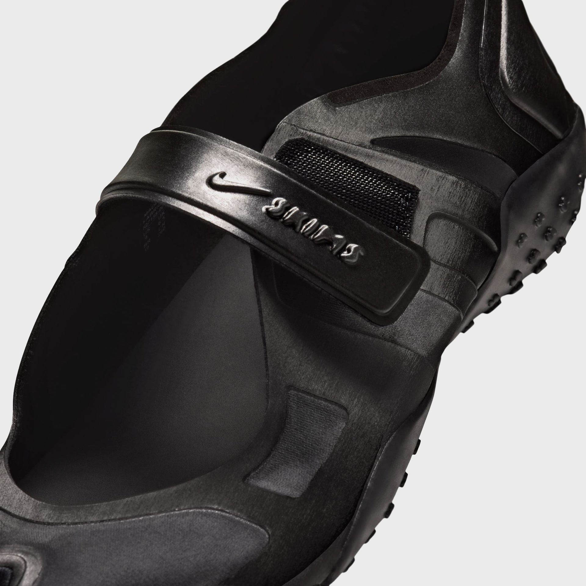NikeSKIMS WMNS Rift Satin - Black / Black / Black