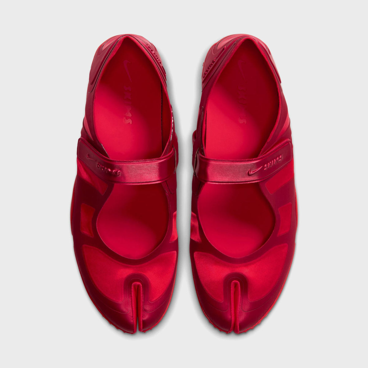 NikeSKIMS WMNS Rift Satin - University Red