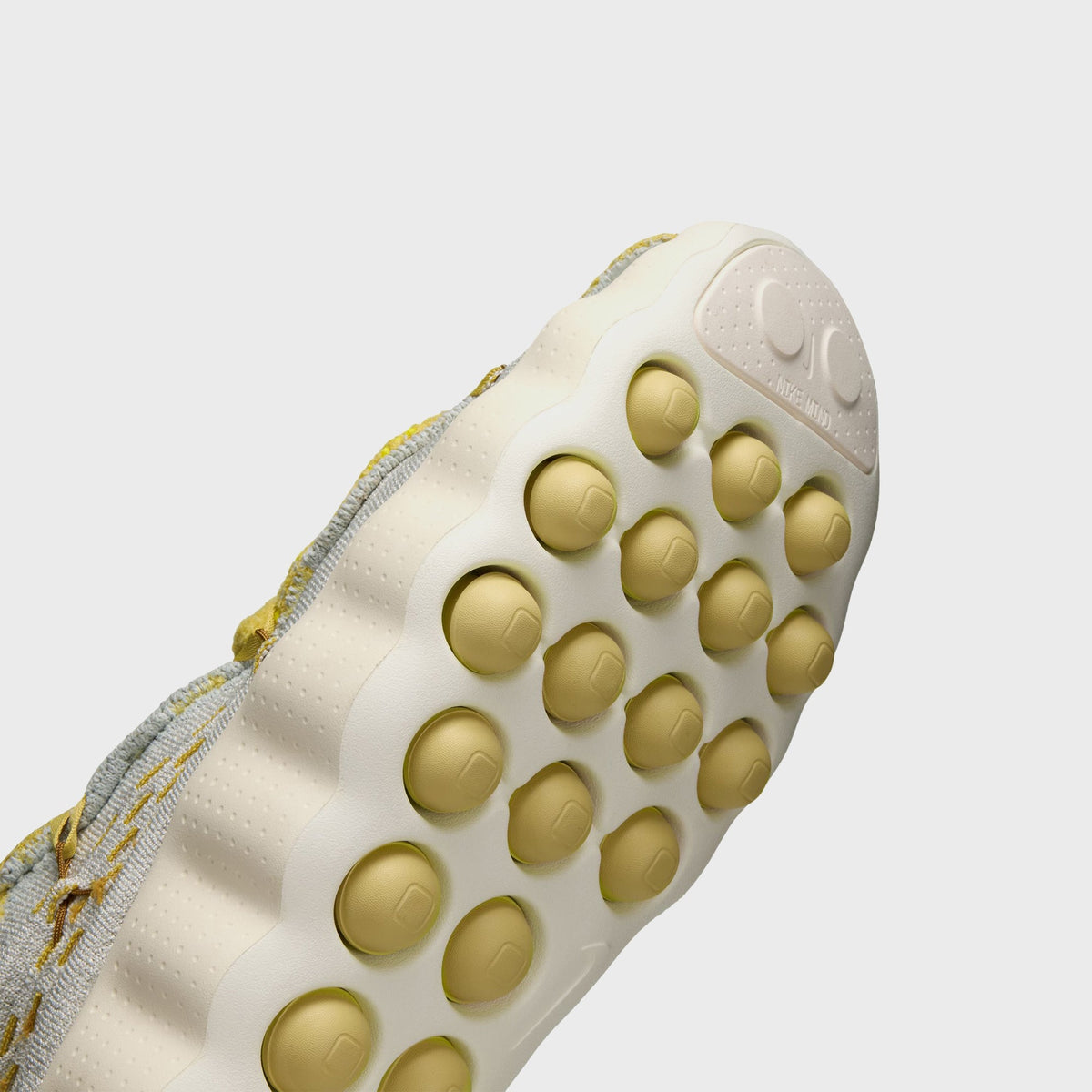 Nike Mind 002 - Light Bone / Saturn Gold / Infinite Gold / Wheat / Sail