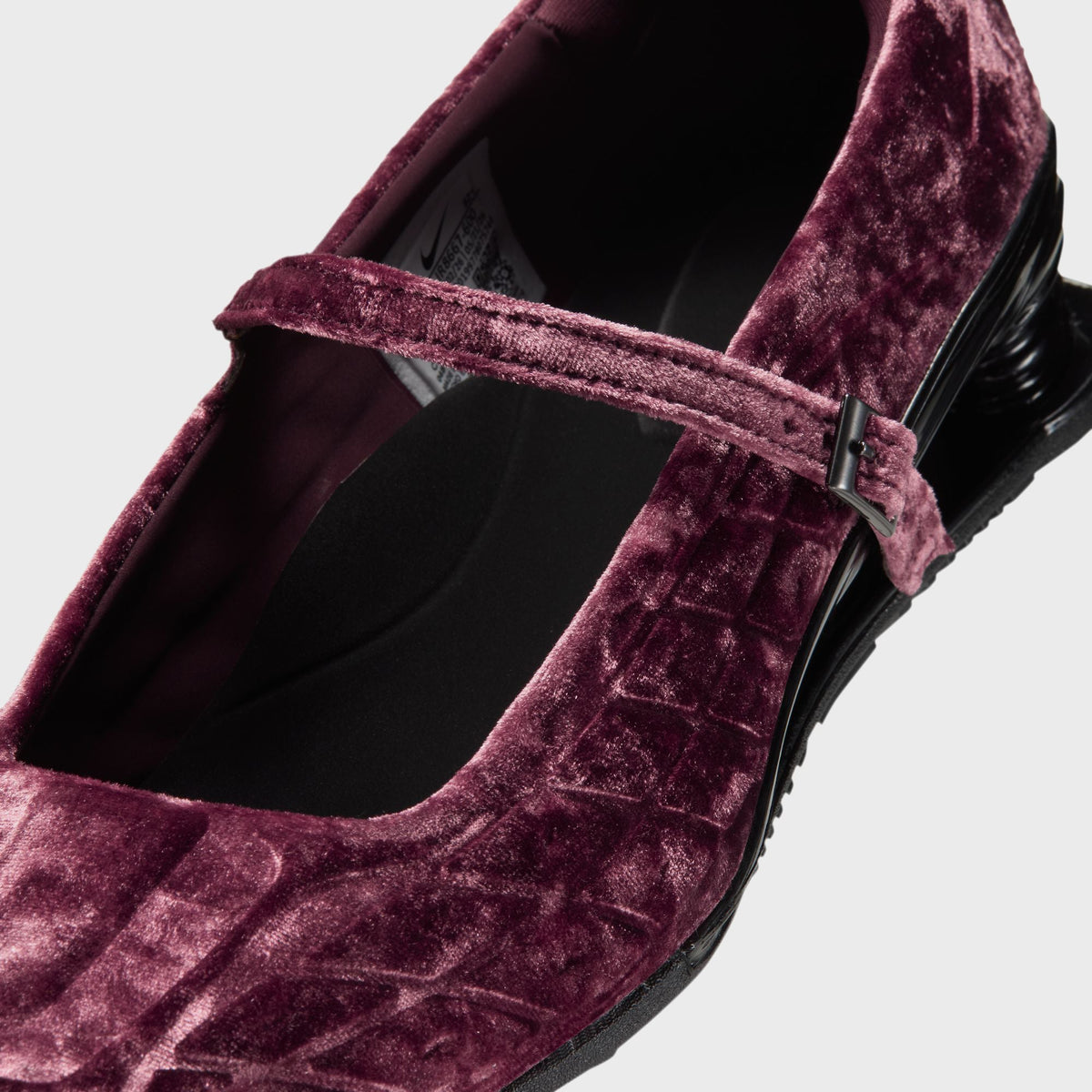 Nike WMNS Shox Z Callistra Velvet - Burgundy Crush / Black / Burgundy Crush