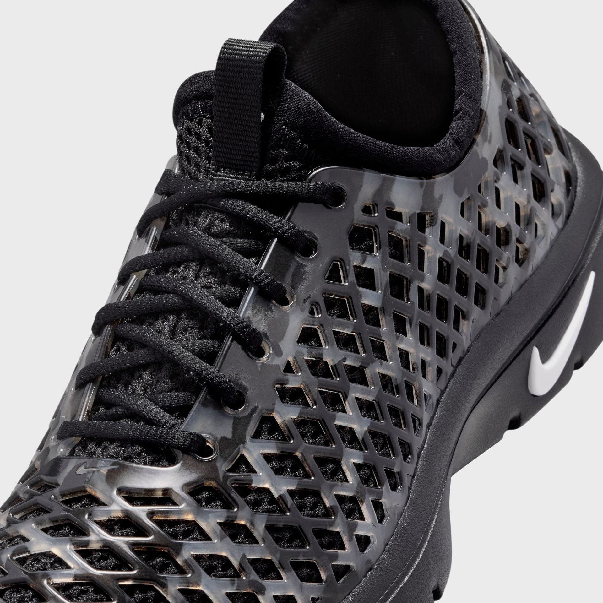 Nike WMNS Rejuven8 Run - Black / White