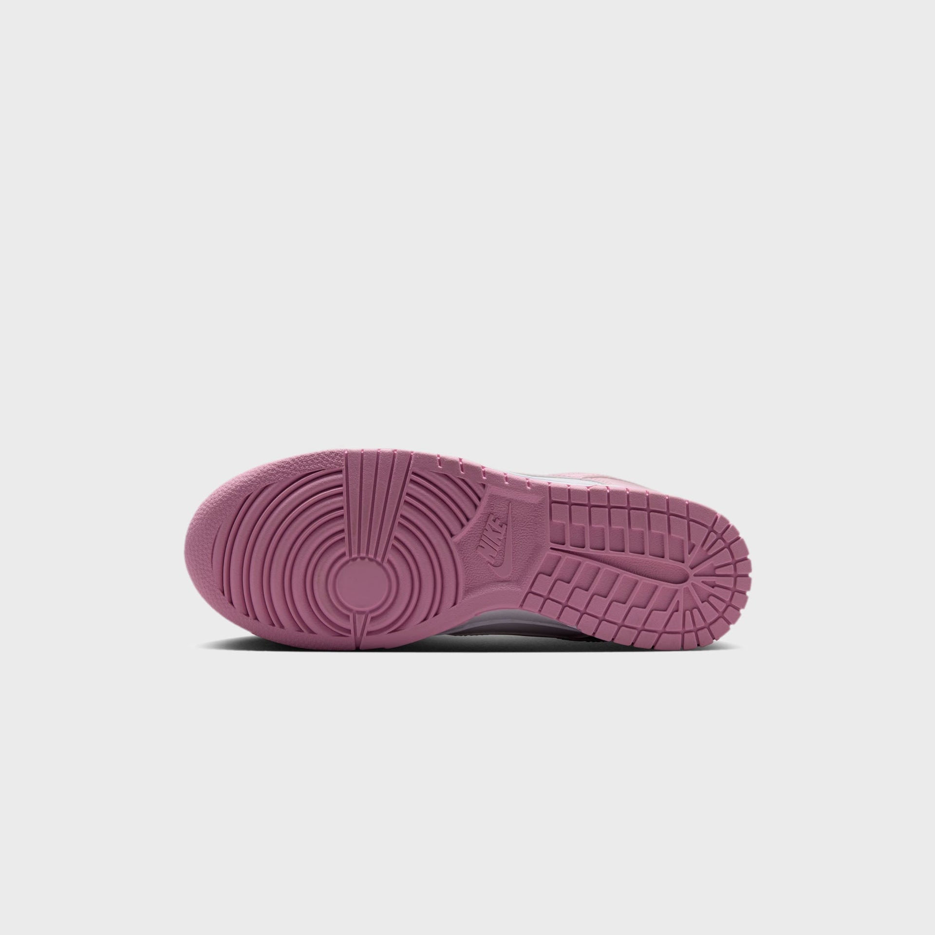 Nike WMNS Dunk Low SE - White / Metallic Silver / Pink Rise