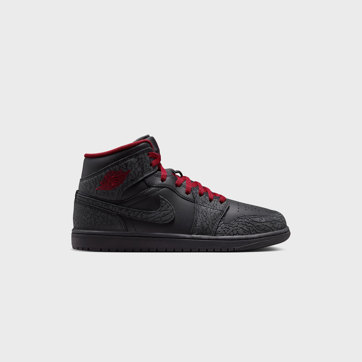 Jordan Air Jordan 1 Mid SE - Black / Lough Red
