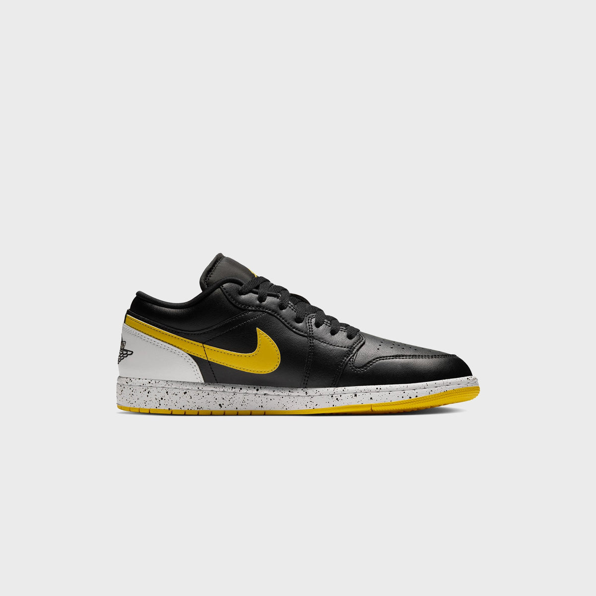Jordan Air Jordan 1 Low SE - Black / White / Tour Yellow