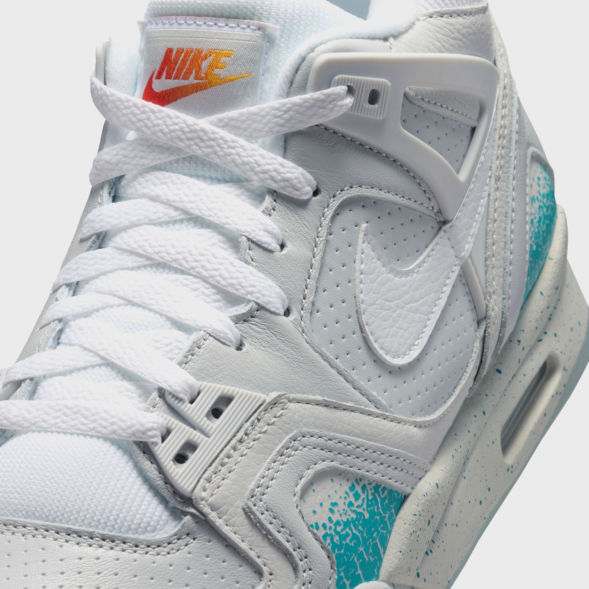 Nike Air Tech Challenge II - Photon Dust / White / Dusty Cactus / Picante Red / Sundial / Blue Tint