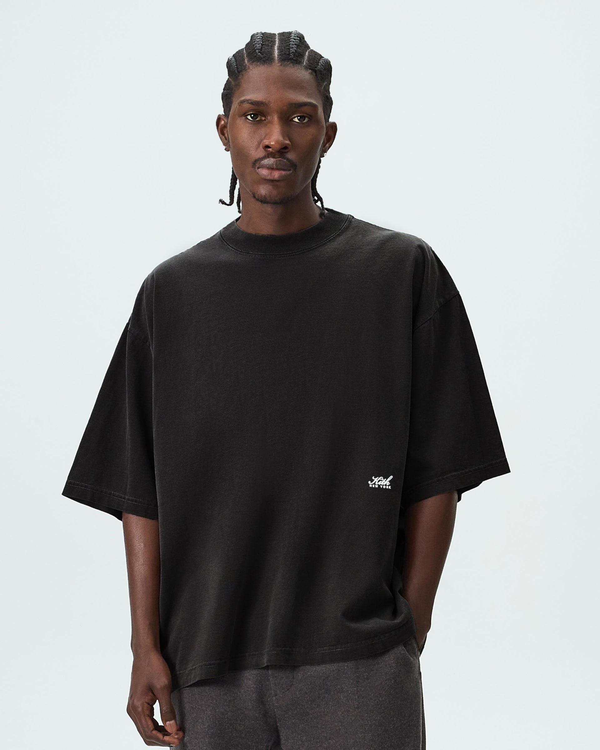 gid://shopify/MediaImage/45740969165076