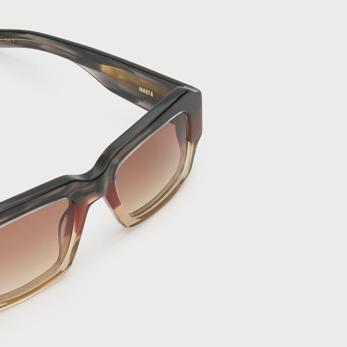 Flatlist Marfa Sunglasses - Smoke Brown Horn Gradient / Light Brown Gradient Lens
