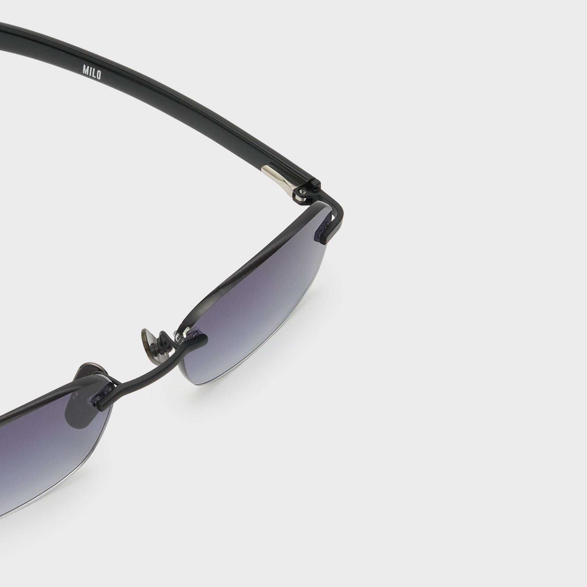 Flatlist Milo Sunglasses - Brushed Matte Black Solid Black / Smoke Gradient
