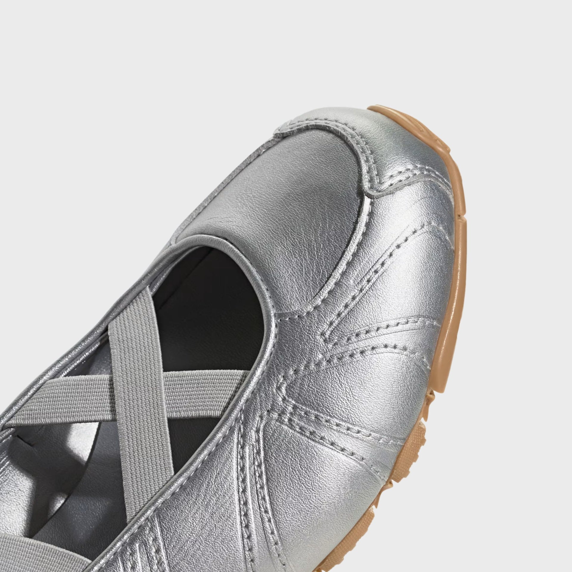 adidas WMNS Ghost Sprint Ballet - Silver Metallic / Silver Metallic / Gum