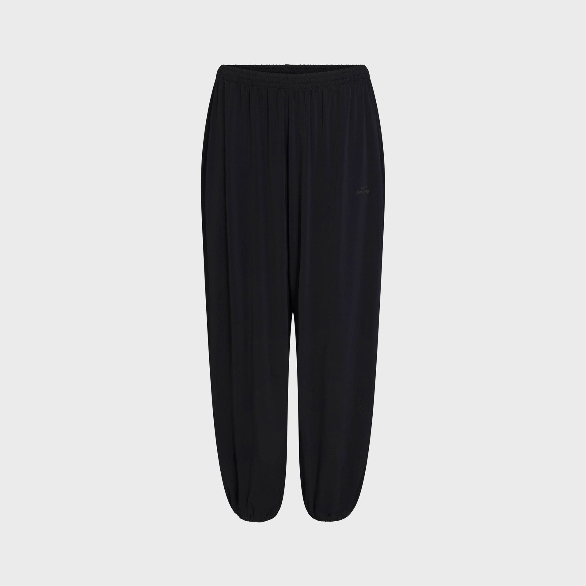 NikeSKIMS Stretch Knit Balloon Pant - Obsidian
