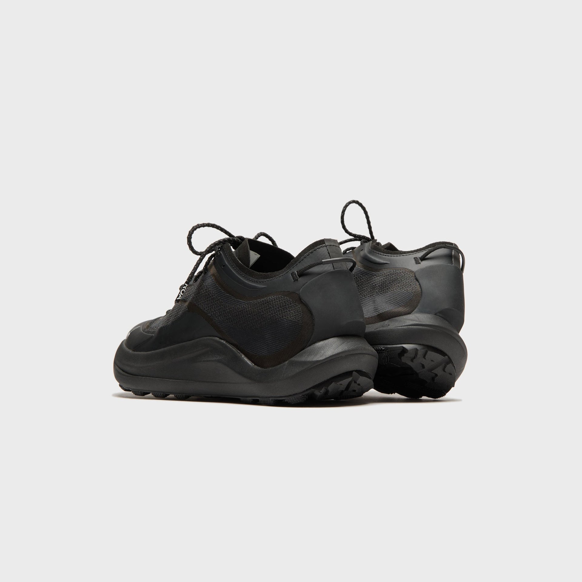 ROA Sella - Black