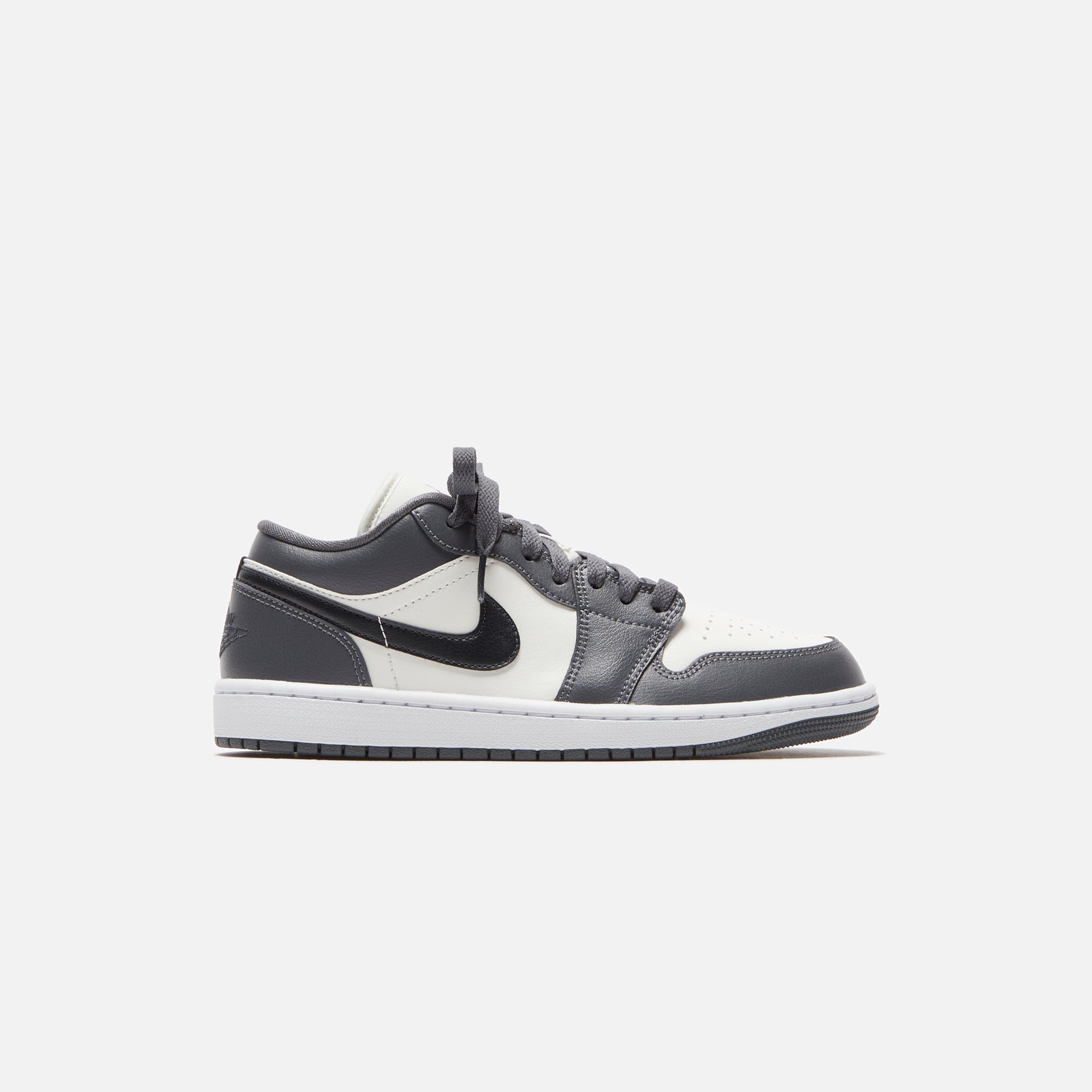 Jordan WMNS Air Jordan 1 Low - Sail / Off Noir / Dark Grey / White