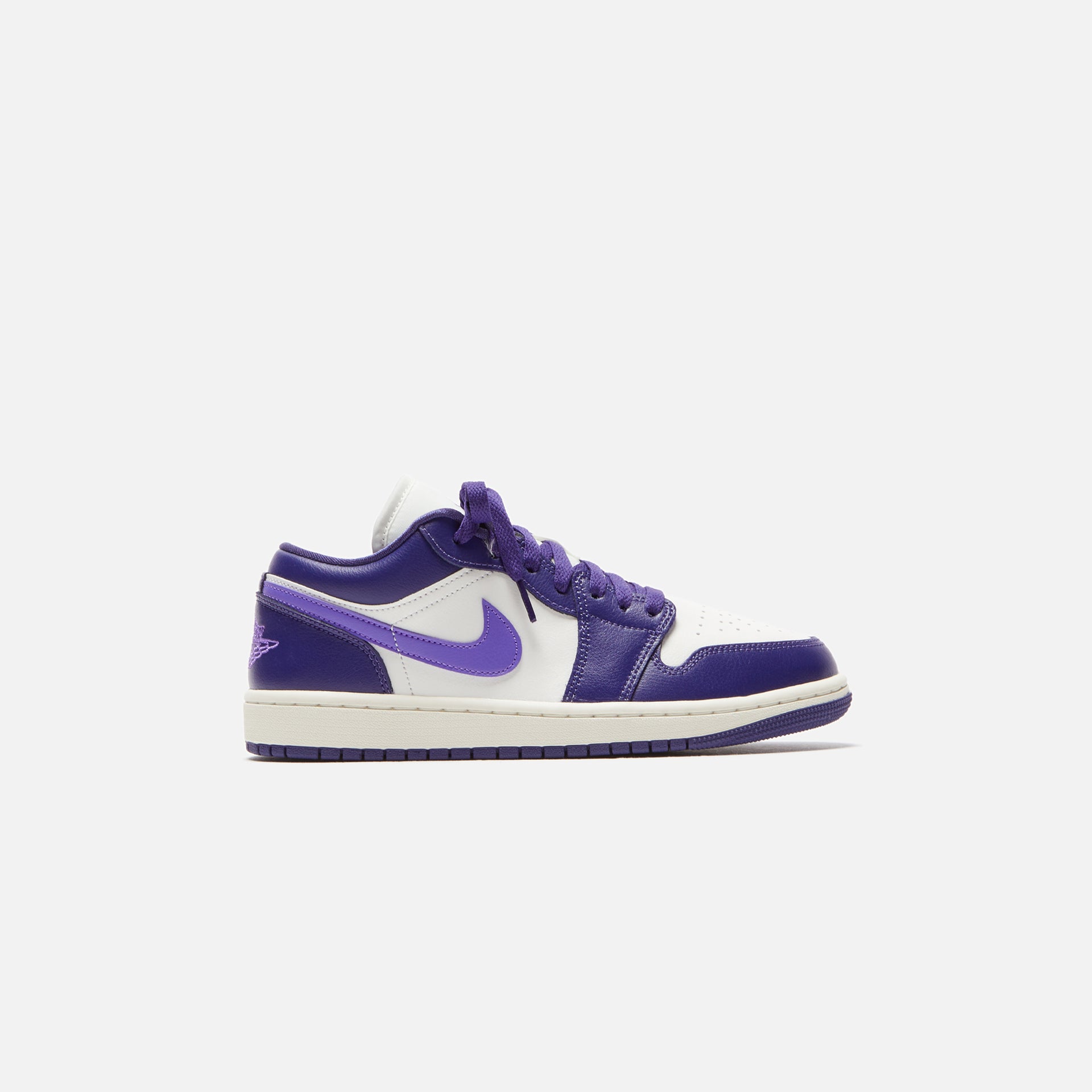 Nike WMNS Air Jordan 1 Low - Sky J Purple / White / Sky J Light Purple