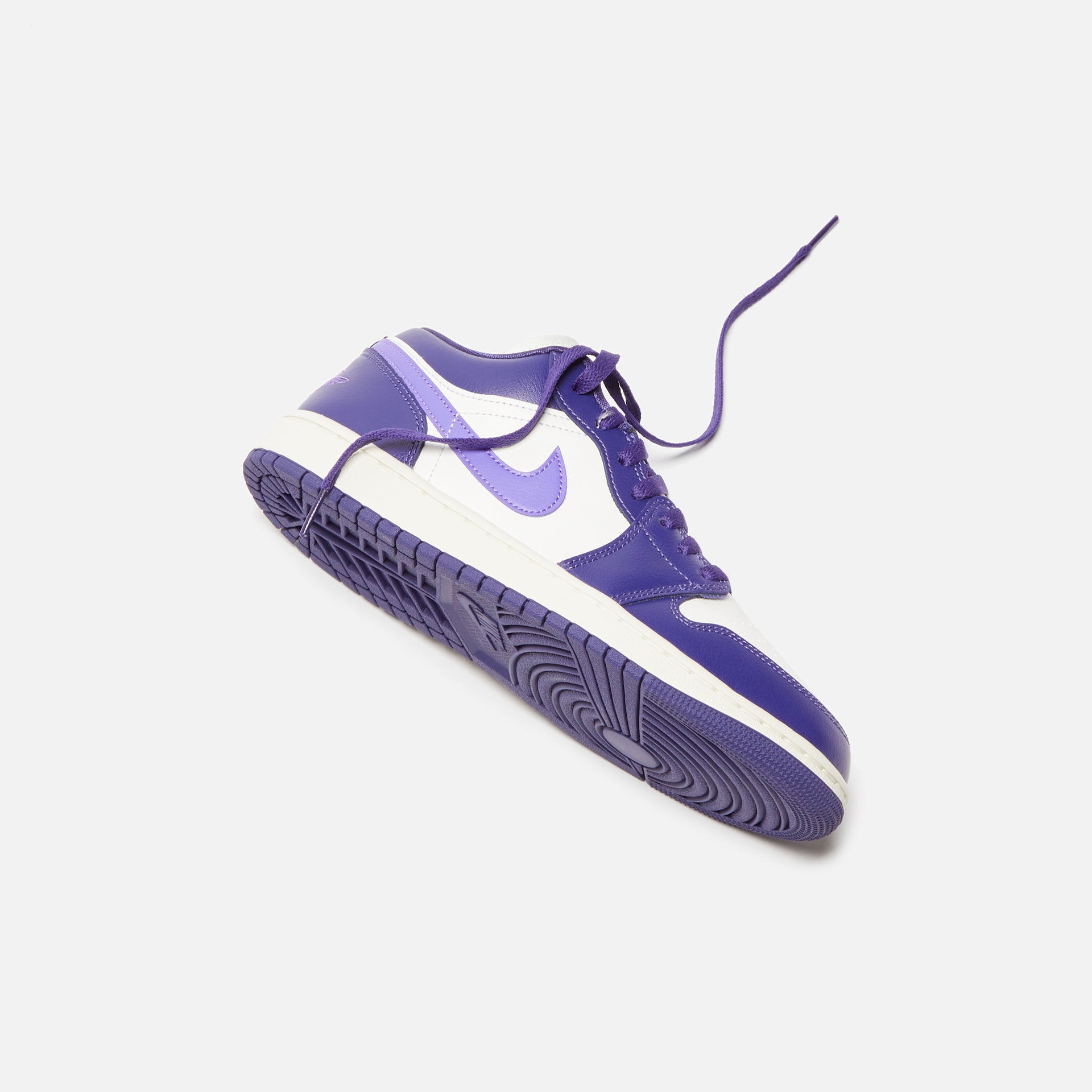 Nike WMNS Air Jordan 1 Low - Sky J Purple / White / Sky J Light Purple