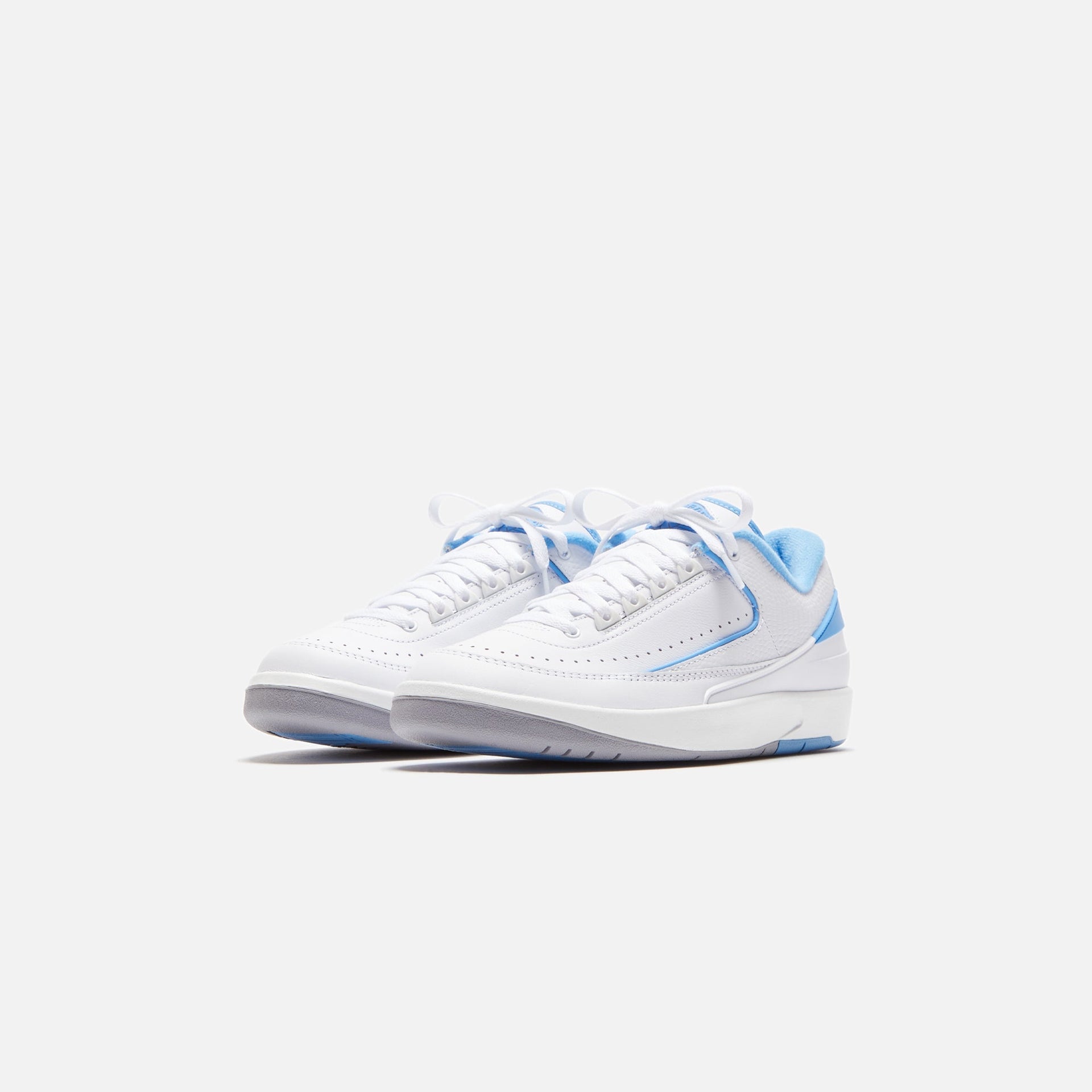 Jordan Air Jordan 2 Retro Low - White  / University Blue / Cement Grey