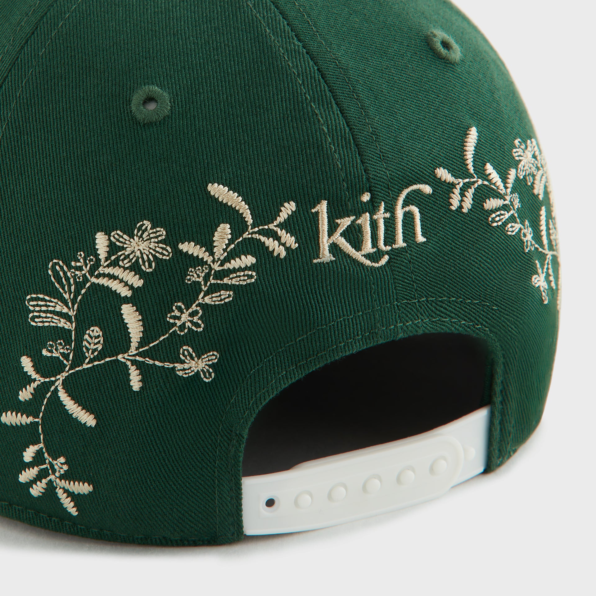 Kith Kids & '47 for the New York Yankees Embroidered Floral Cap in Scarab