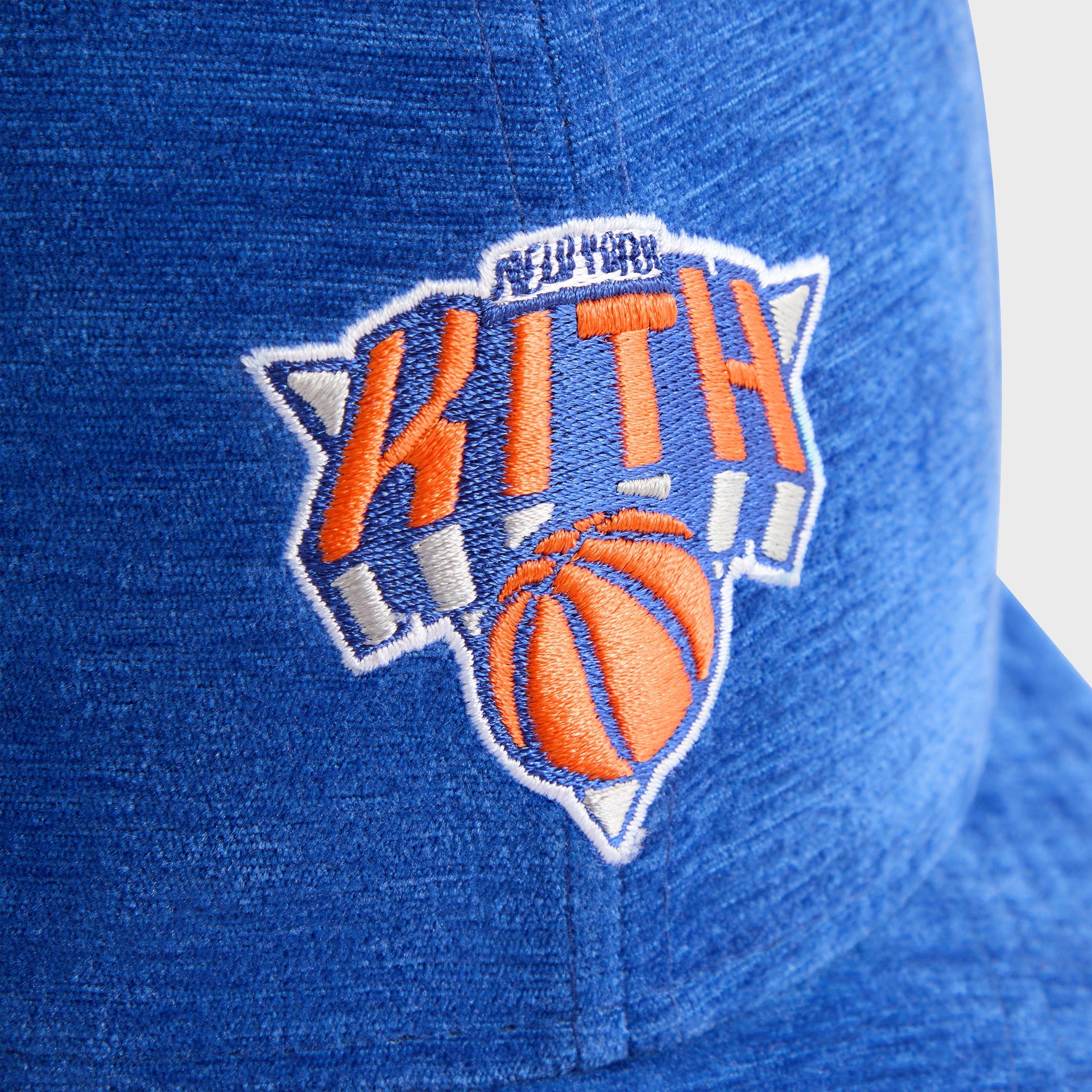 Kith & New Era for the New York Knicks Chenille 59FIFTY Low Profile Fitted Cap - Royal