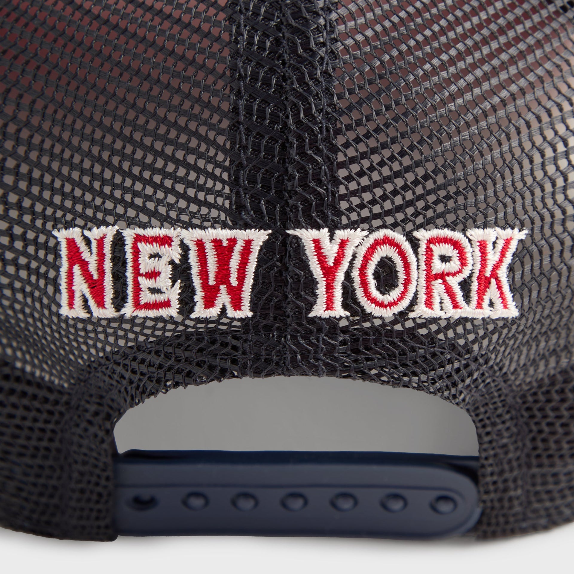 Kith & New Era for the New York Knicks 9FORTY MS Trucker Snapback - Nocturnal