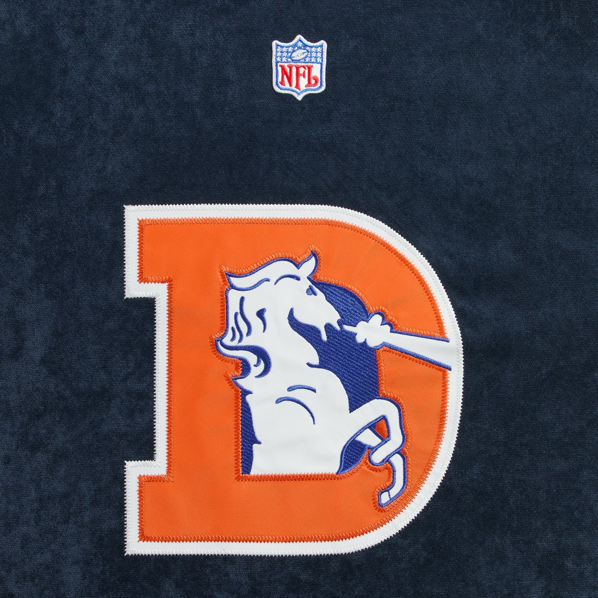Kith & the NFL for the Denver Broncos Leon Shirt - Nocturnal