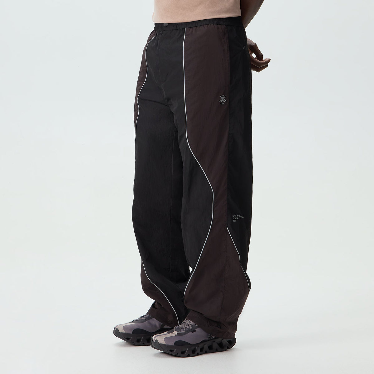 Kith Bonded Tech Finish Wrinkle Nylon Bolt Pant - Kindling - PH