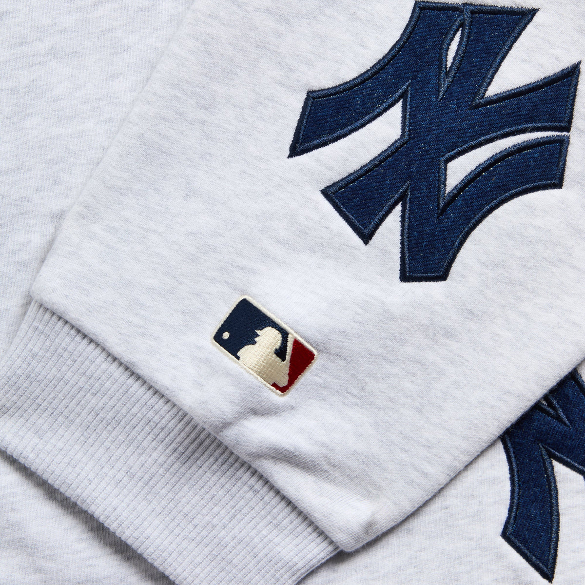 Kith for the New York Yankees Vintage Braxton Zip Hoodie - Light Heather Grey